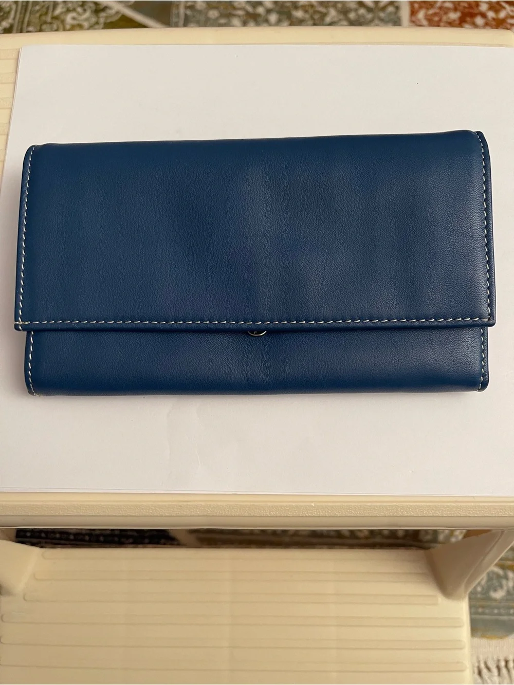 Sabrina compact leather